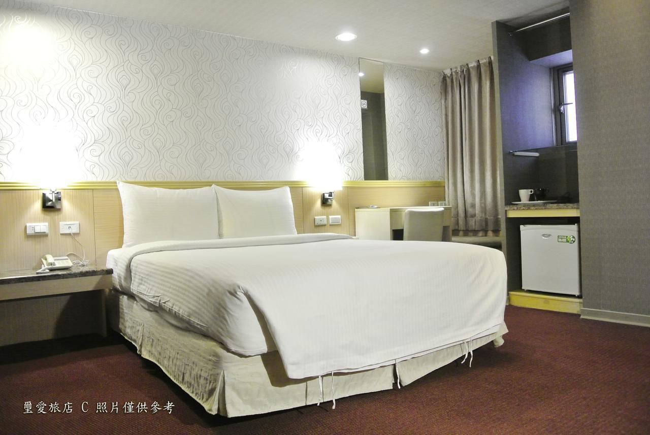 Say Love Hotel Taipei Exteriör bild
