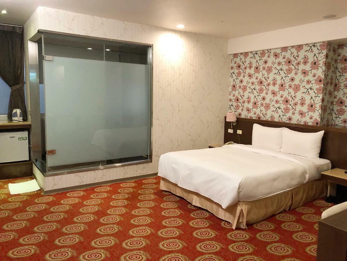Say Love Hotel Taipei Exteriör bild